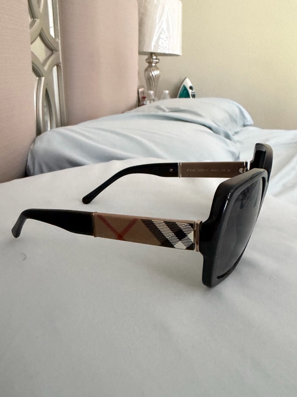 Burberry Black Sunglasses with Signature Beige Plaid Temples - Picture 2 of 5